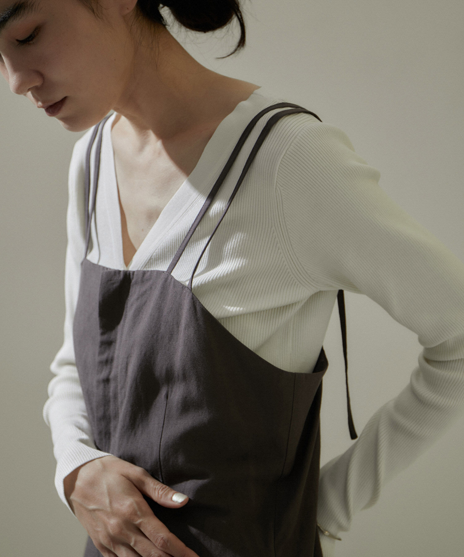 SALON adam et rope'「ウォッシャブルシルククロップドVネックカーディガン」|カーディガン|ホワイト(10)