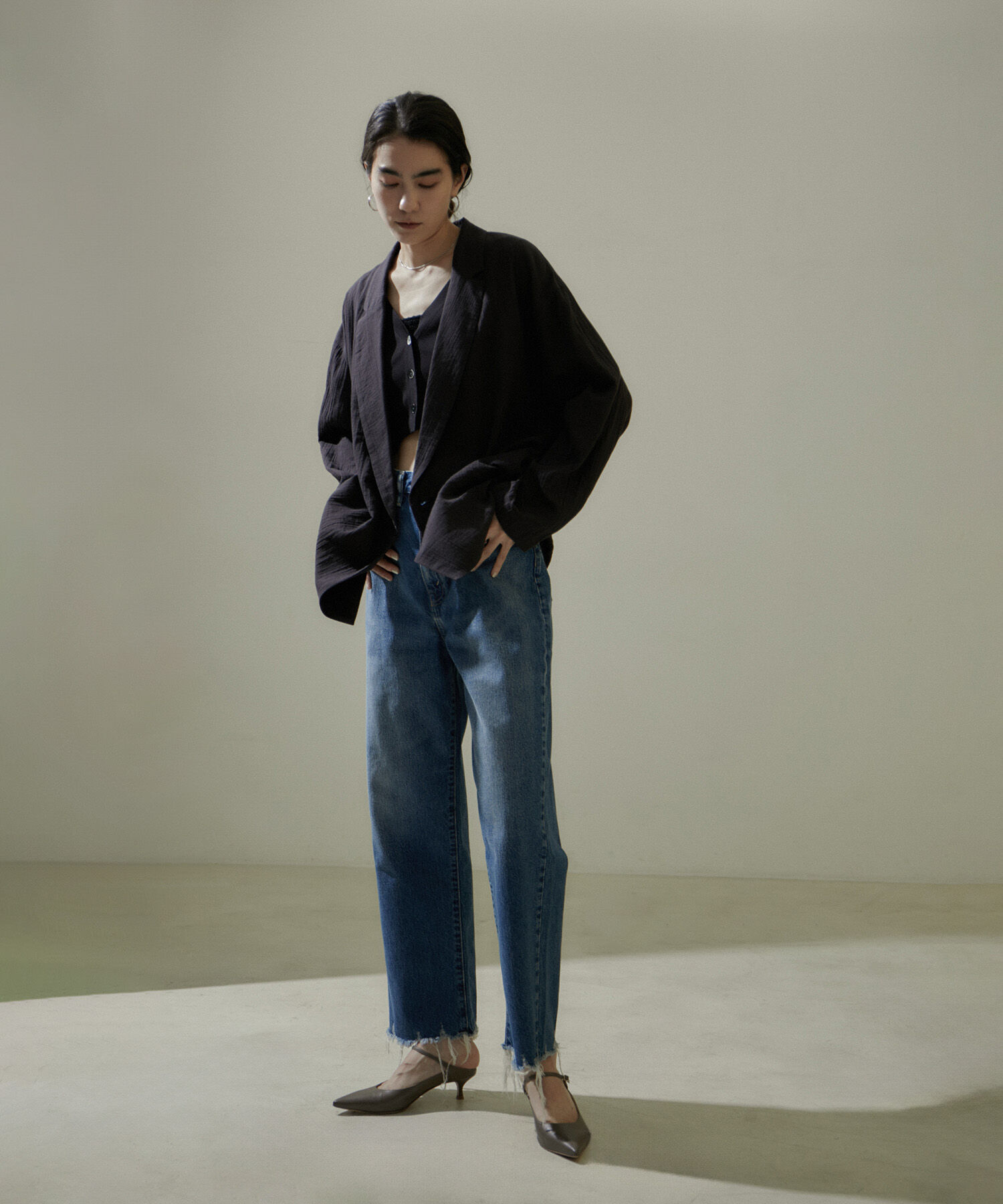 SALON adam et rope'「ウォッシャブルシルククロップドVネックカーディガン」|カーディガン|