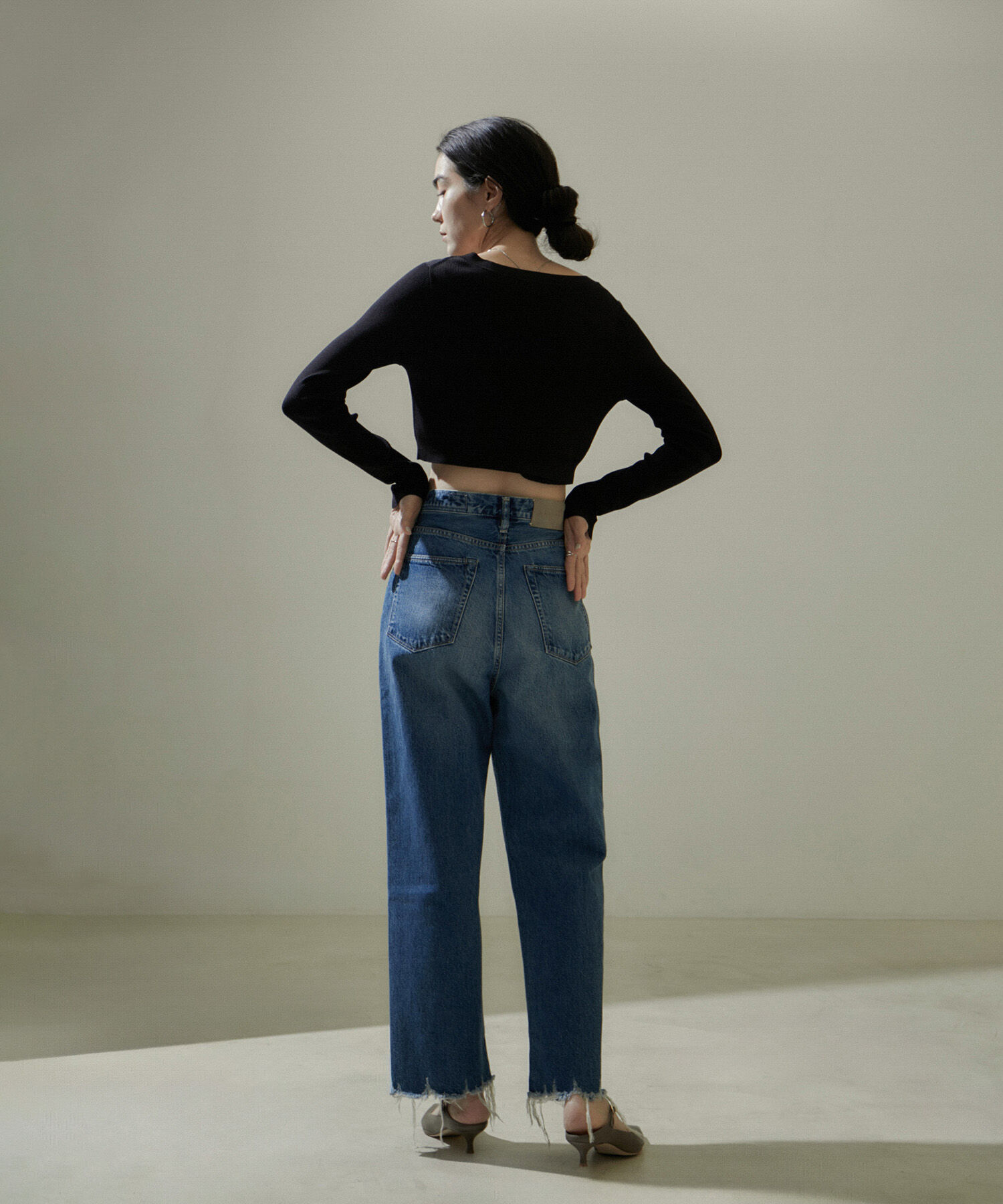 SALON adam et rope'「ウォッシャブルシルククロップドVネックカーディガン」|カーディガン|