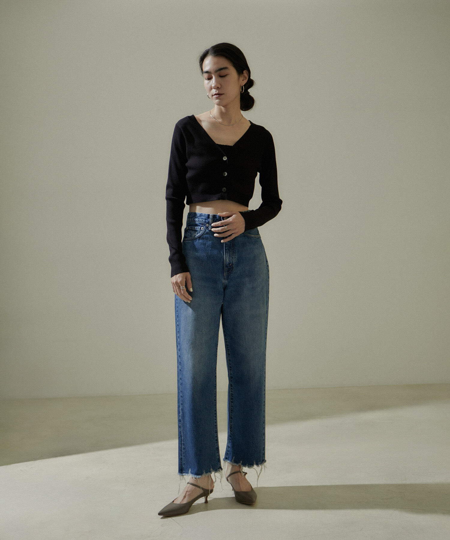 SALON adam et rope'「ウォッシャブルシルククロップドVネックカーディガン」|カーディガン|