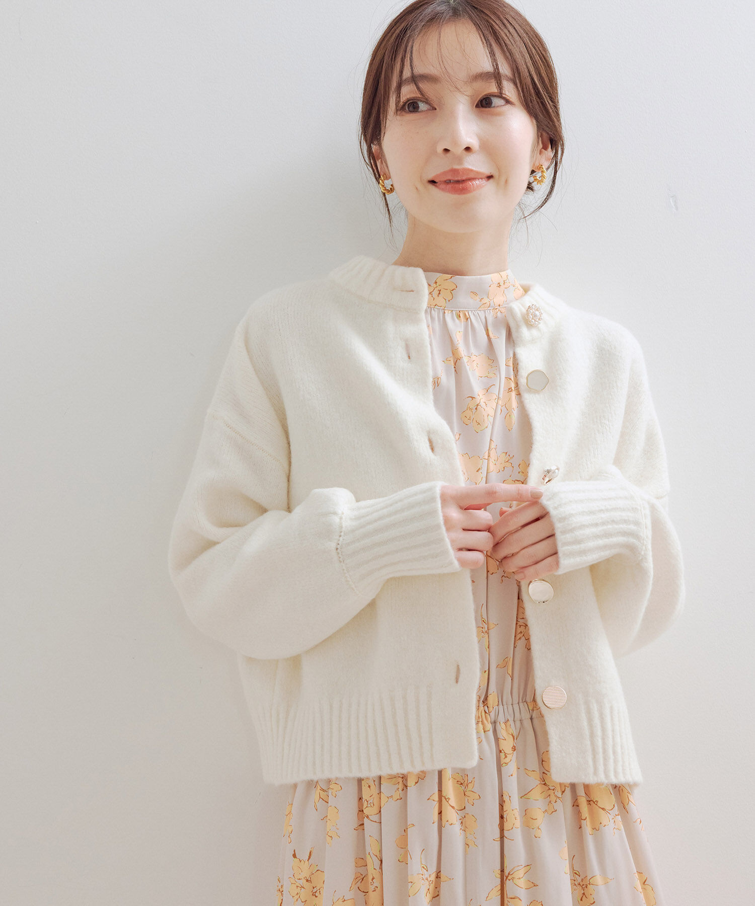 VIS「【洗える】レトロ釦ボリュームスリーブカーディガン」|カーディガン|