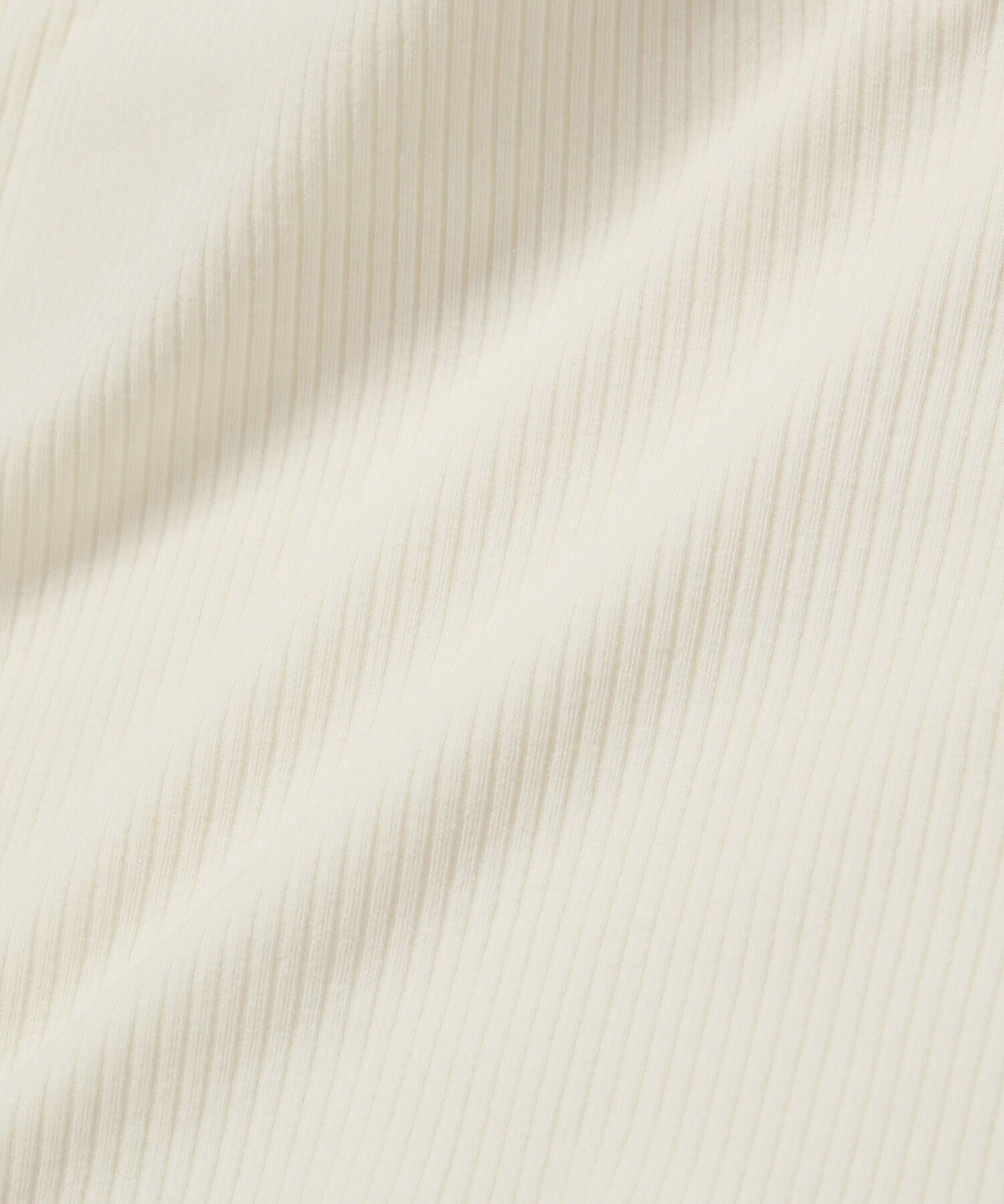 VIS「【ViVi12月号掲載】【選べる着丈】カップ付きロゴ刺繍キャミソール【洗える】」|キャミソール|