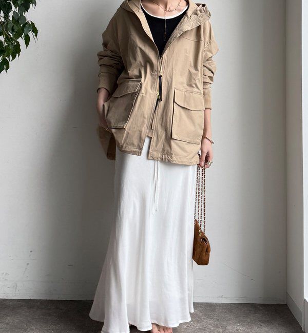  「ベルト付キュプラ混サテンスカート」|スカート|