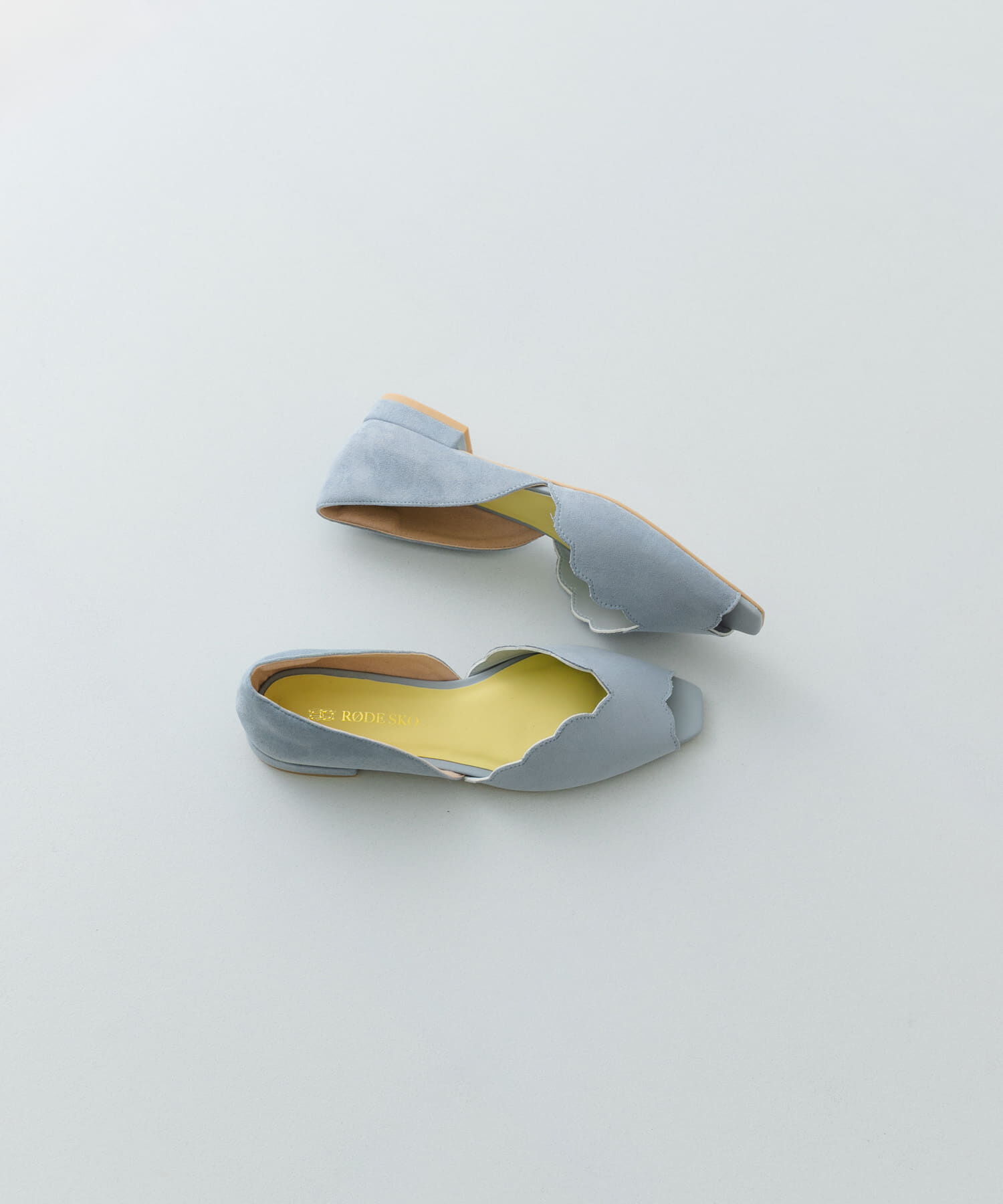 RODE SKO「ピープトゥスカラップセパレートサンダル」|サンダル|