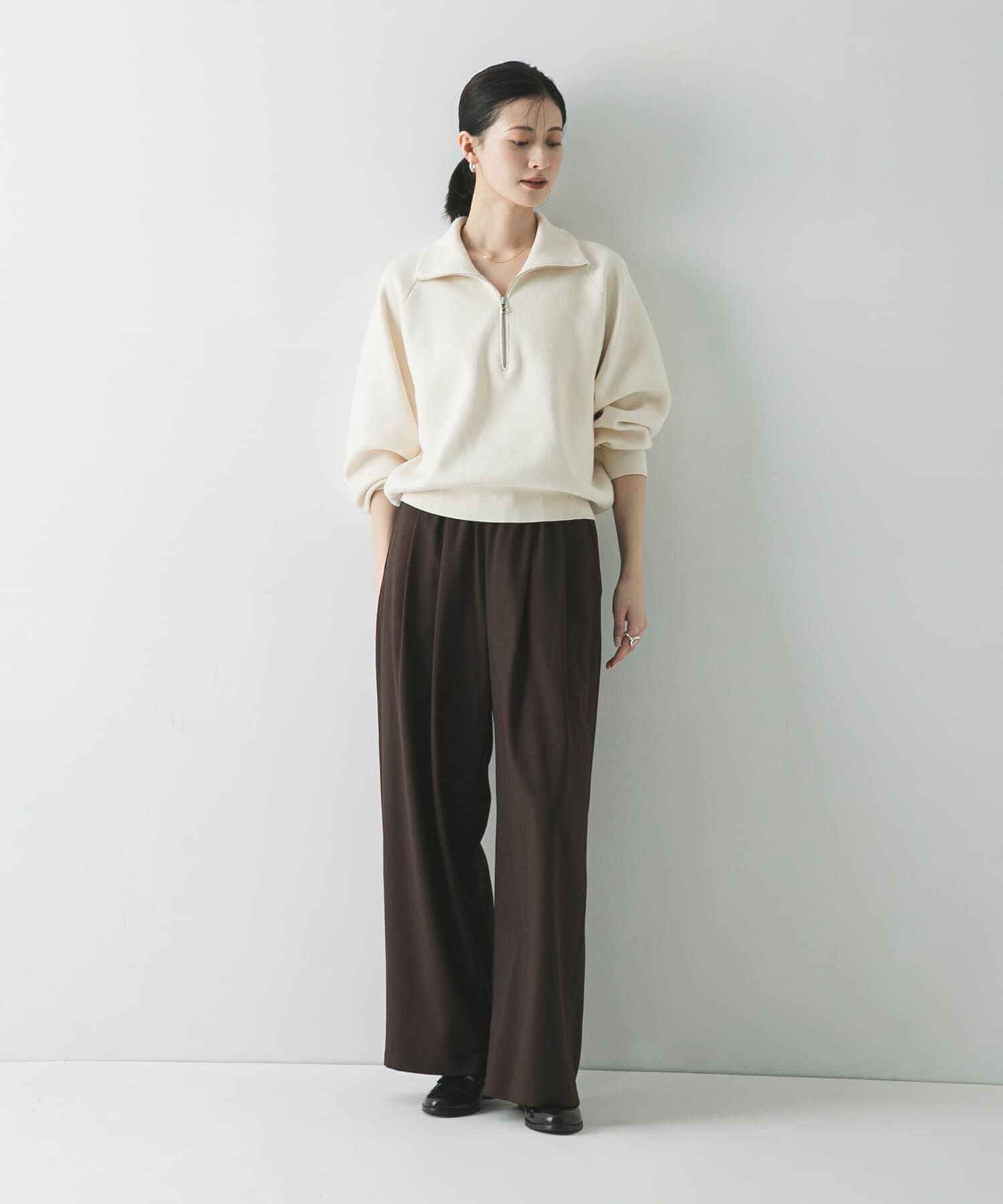 URBAN RESEARCH「『3サイズ展開』『イージーケア』タックギャザーストレートパンツ」|その他|