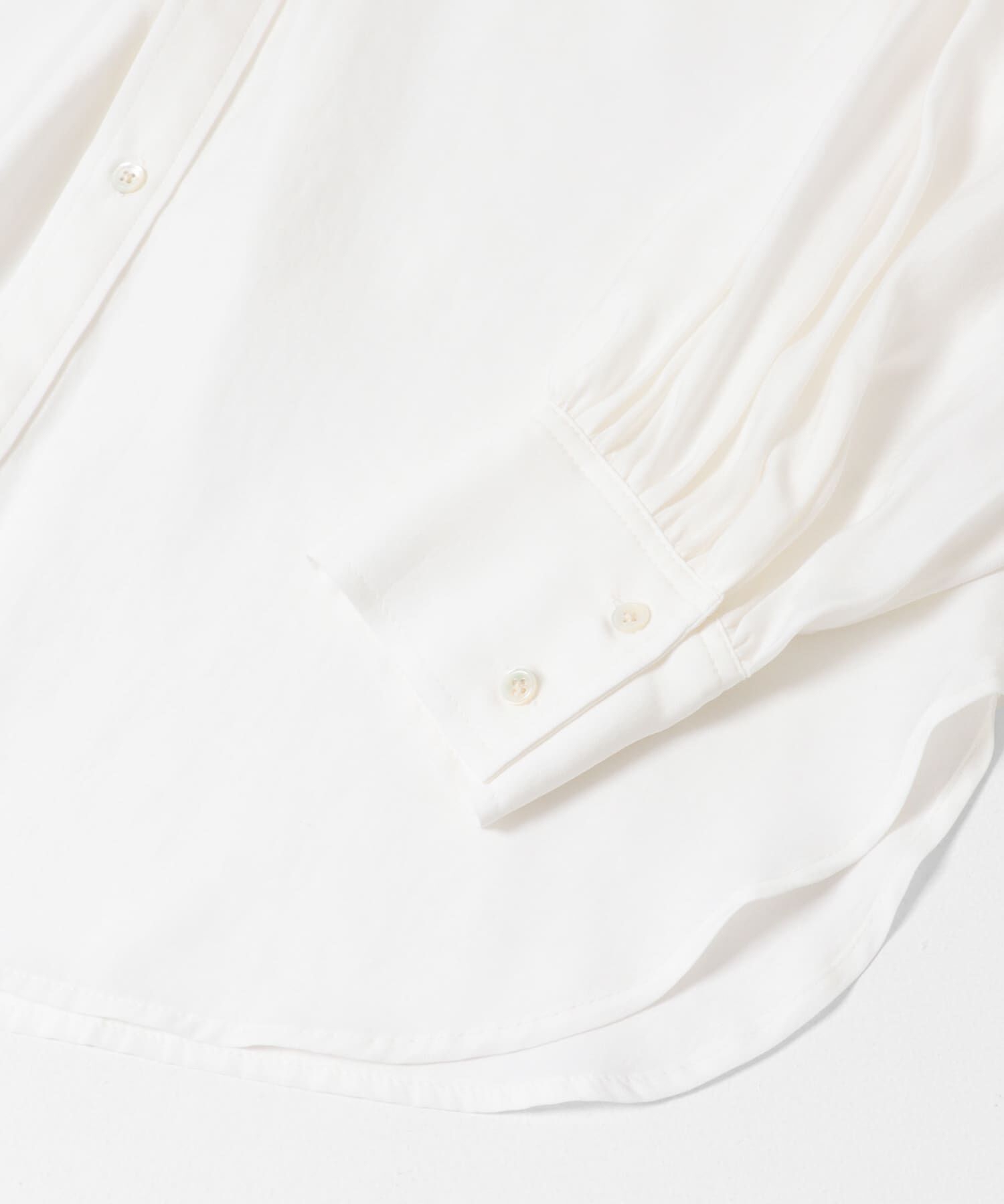 URBAN RESEARCH「ブロードカラーレスブラウス」|シャツ・ブラウス|