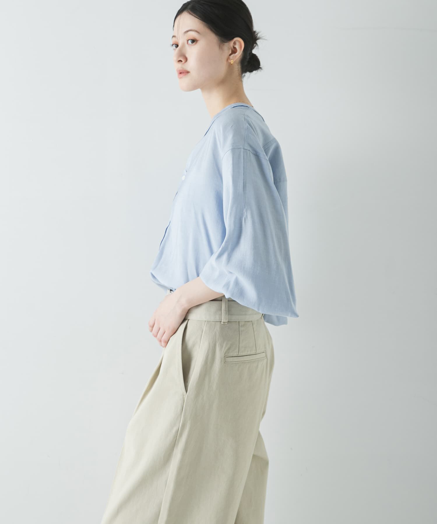 URBAN RESEARCH「ブロードカラーレスブラウス」|シャツ・ブラウス|