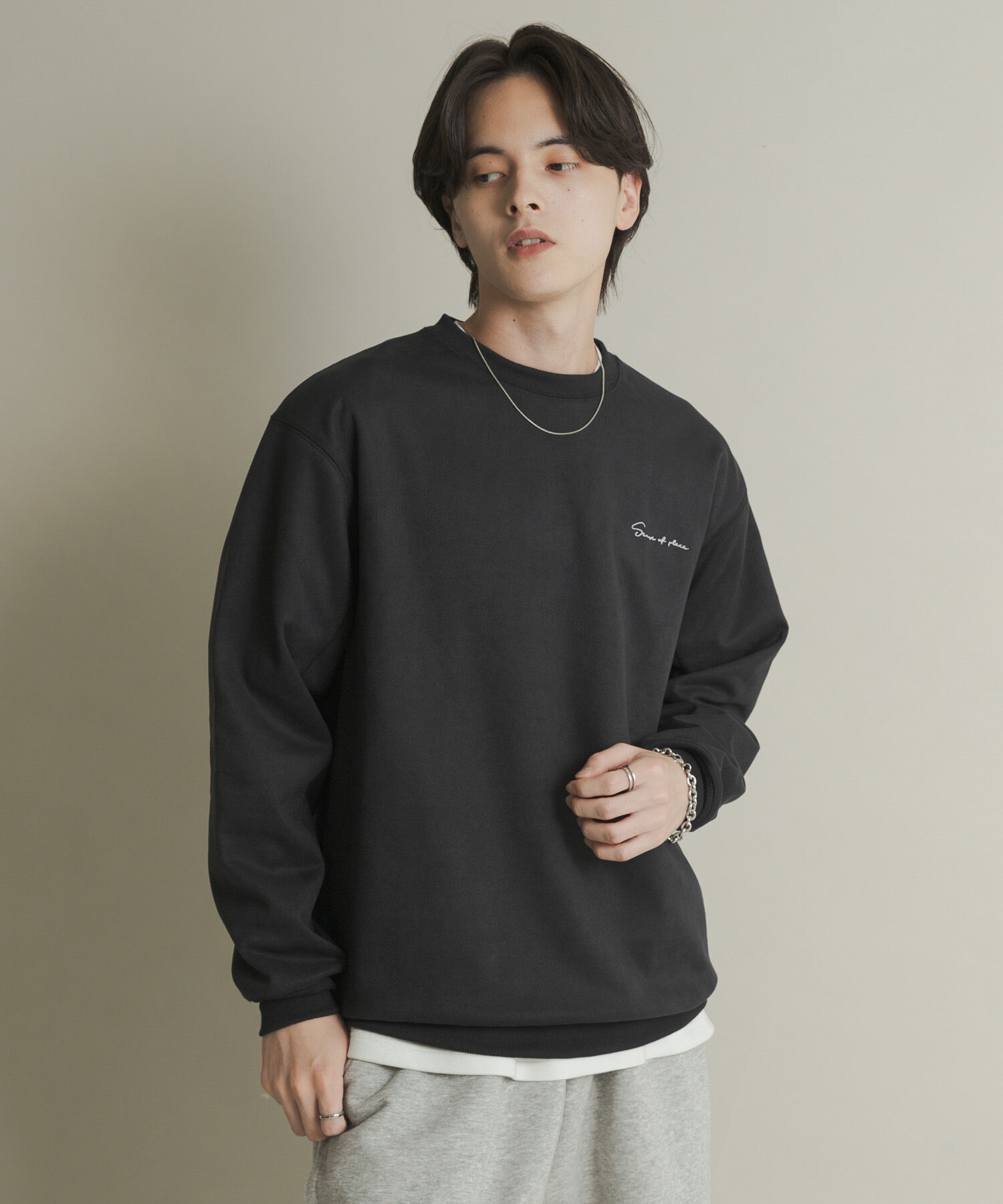 SENSE OF PLACE by URBAN RESEARCH「『ユニセックス』シシュウフェイクスエードクルーネックスウェット」|スウェット・ジャージ|