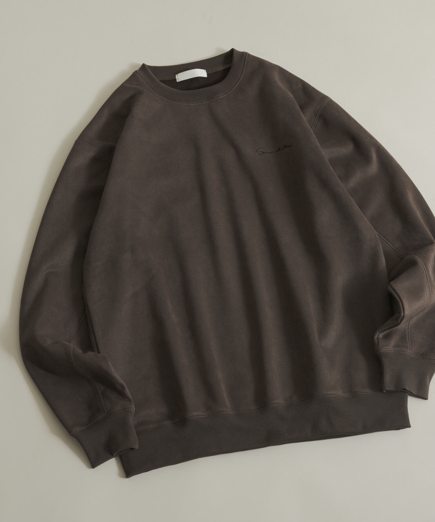 SENSE OF PLACE by URBAN RESEARCH「『ユニセックス』シシュウフェイクスエードクルーネックスウェット」|スウェット・ジャージ|