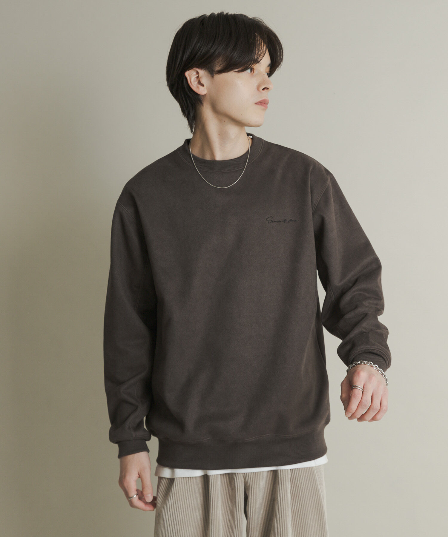 SENSE OF PLACE by URBAN RESEARCH「『ユニセックス』シシュウフェイクスエードクルーネックスウェット」|スウェット・ジャージ|