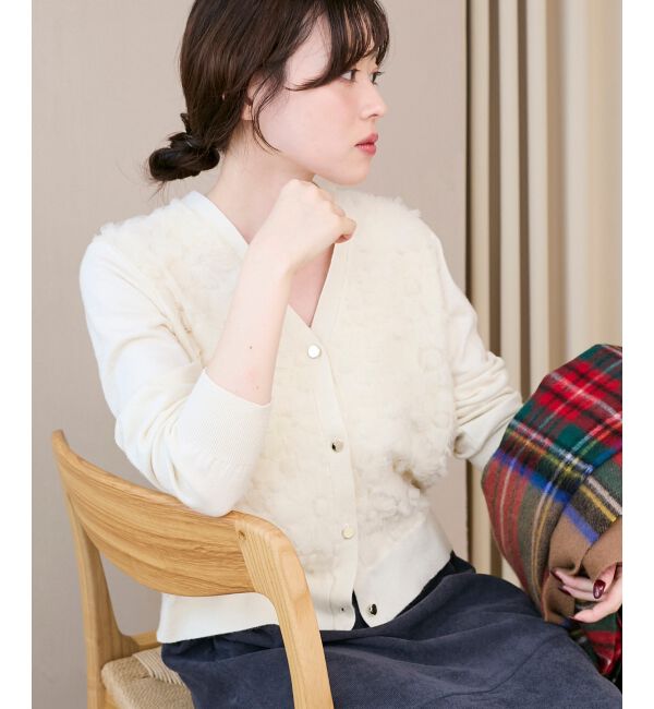  「《手洗い可能》フラワーチュール刺繍Vネックカーディガン」|カーディガン|