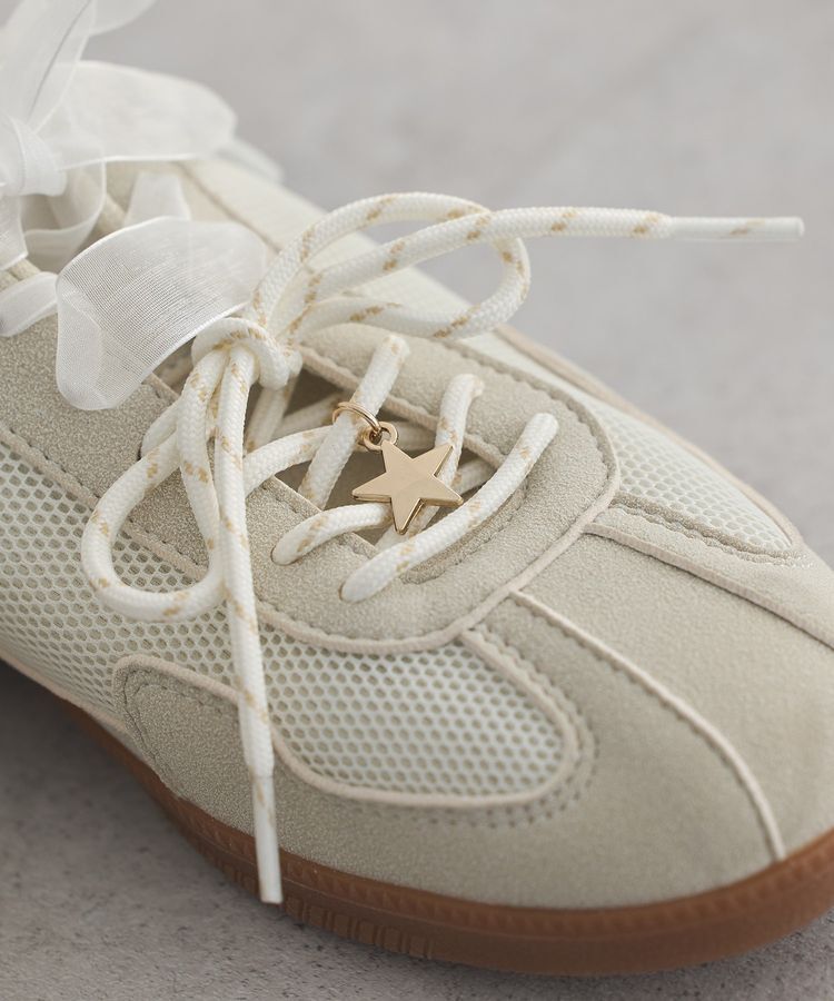 earth music&ecology「チャーム付きWリボンスニーカー」|スニーカー|