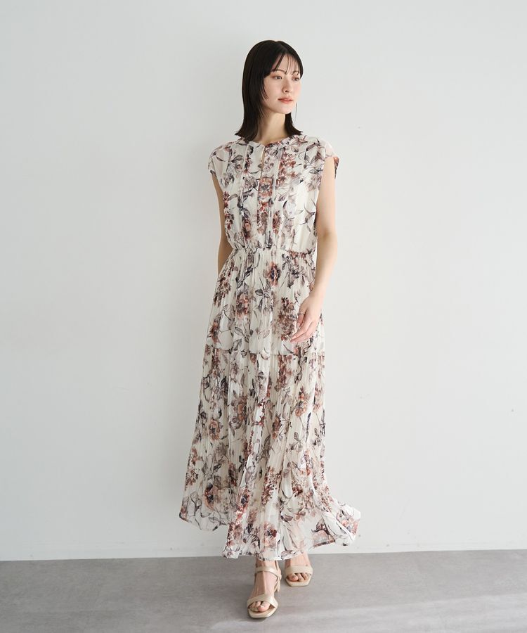 YECCA VECCA「フラワー柄シアープリーツワンピース」|ワンピース|