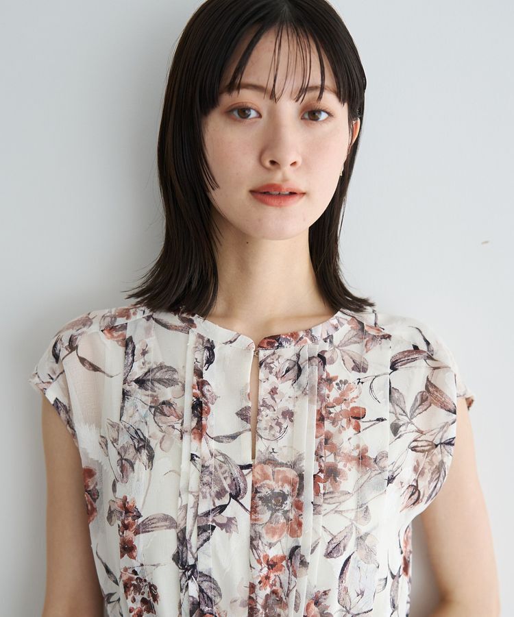 YECCA VECCA「フラワー柄シアープリーツワンピース」|ワンピース|