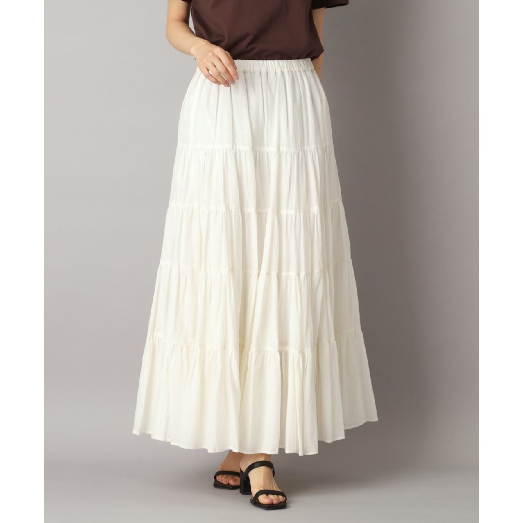 DRESSTERIOR「【大人百花春号掲載 モデル美香さん着用】洗える/コットンボイルティアードスカート」|スカート|