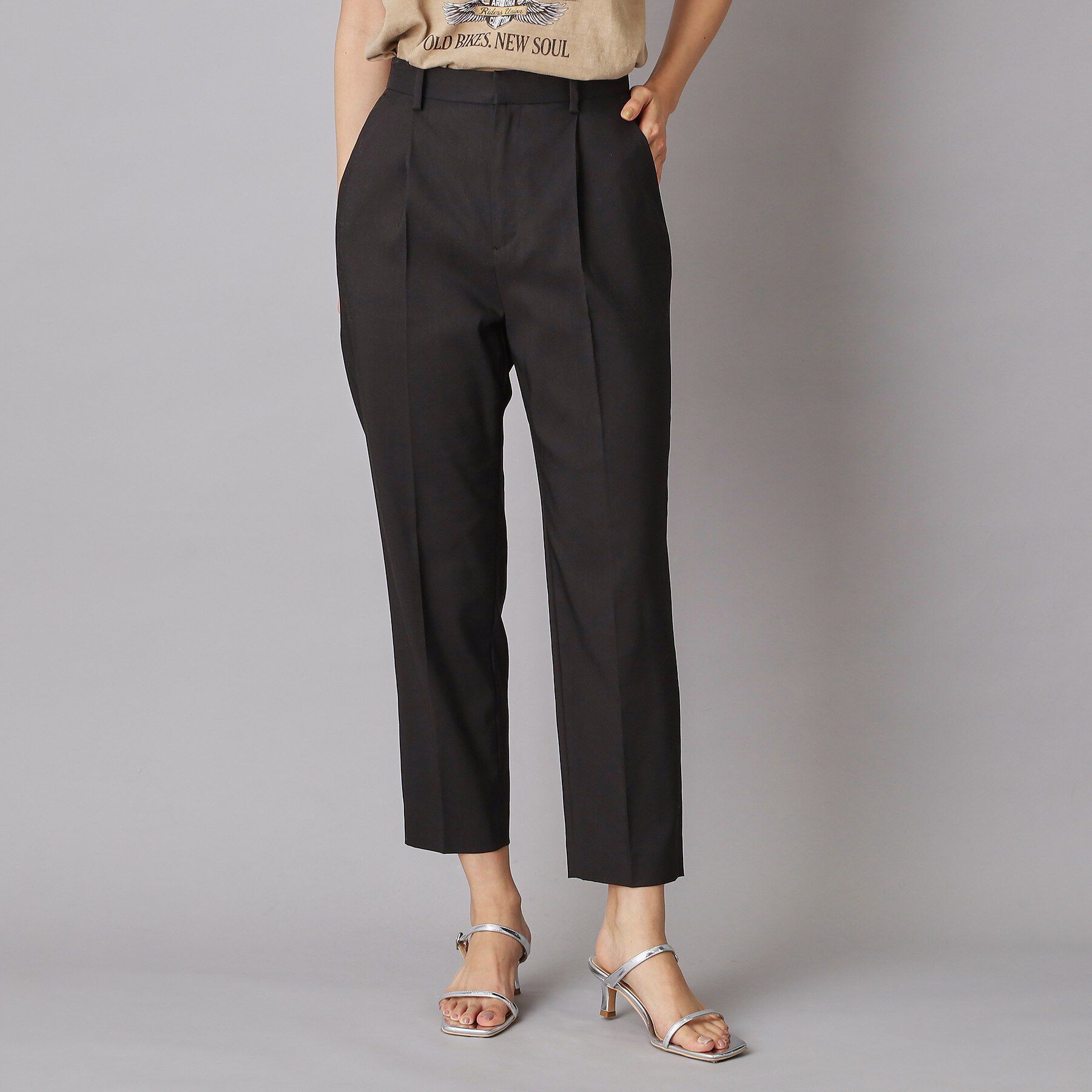 DRESSTERIOR「コットンリネンタックテーパードパンツ」|その他|