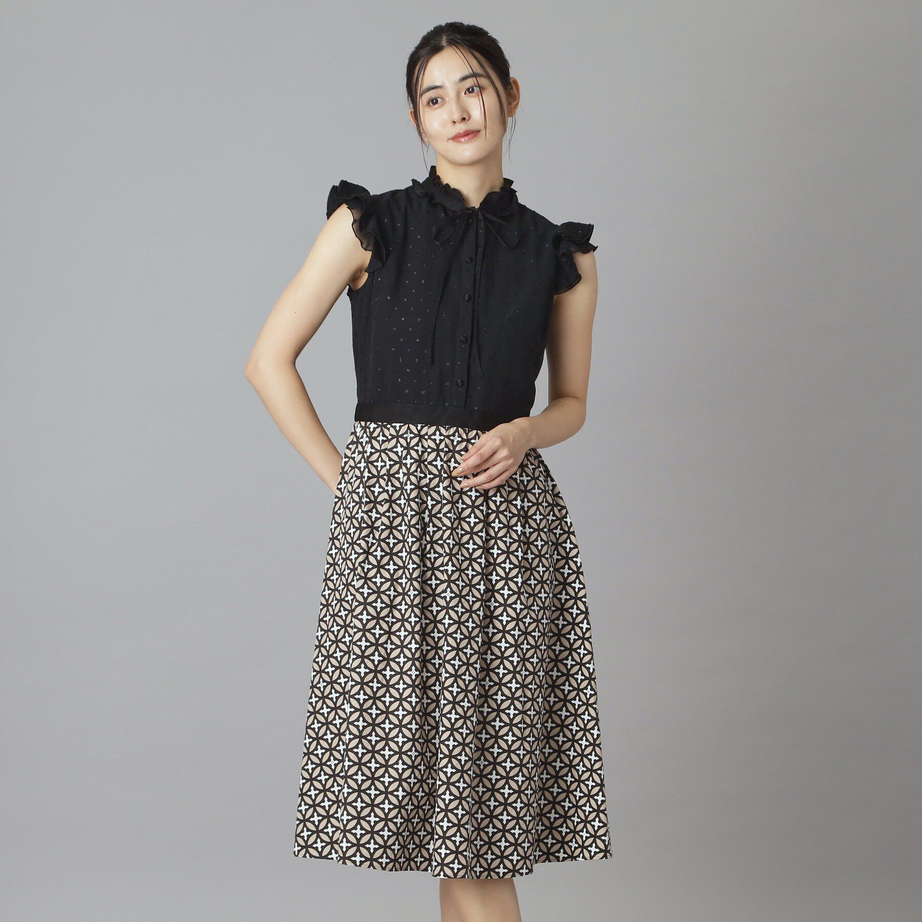 DRESSTERIOR「オーバーラップウィングスリーブワンピース」|ワンピース|