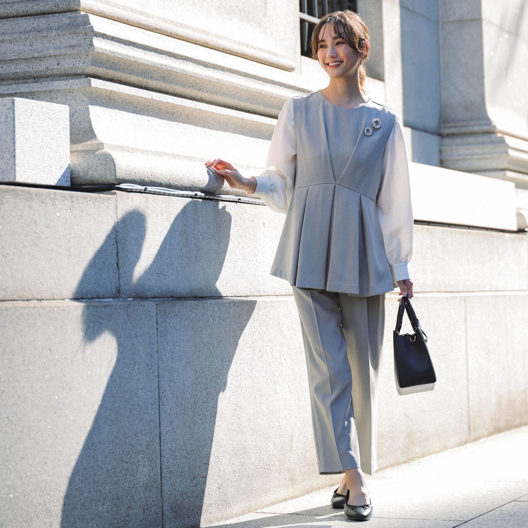 grove「【マシンウォッシュ/防シワ】袖ドッキングペプラムブラウス【着回しカセット】」|シャツ・ブラウス|