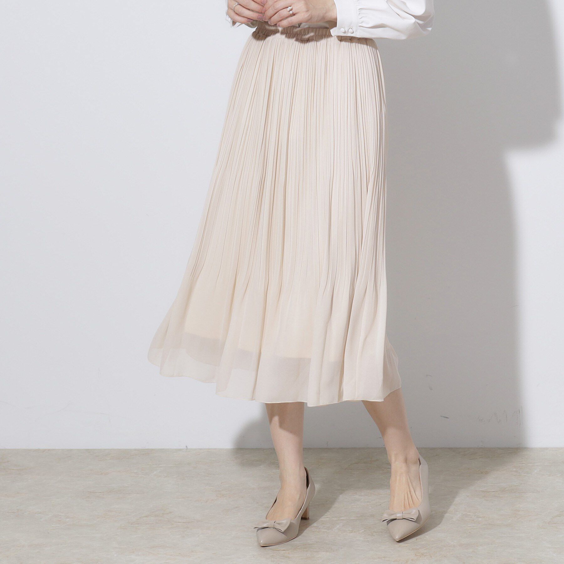 Couture broach「【セレモニーシーン/お仕事にも】ランダムプリーツスカート」|スカート|ライトベージュ(05