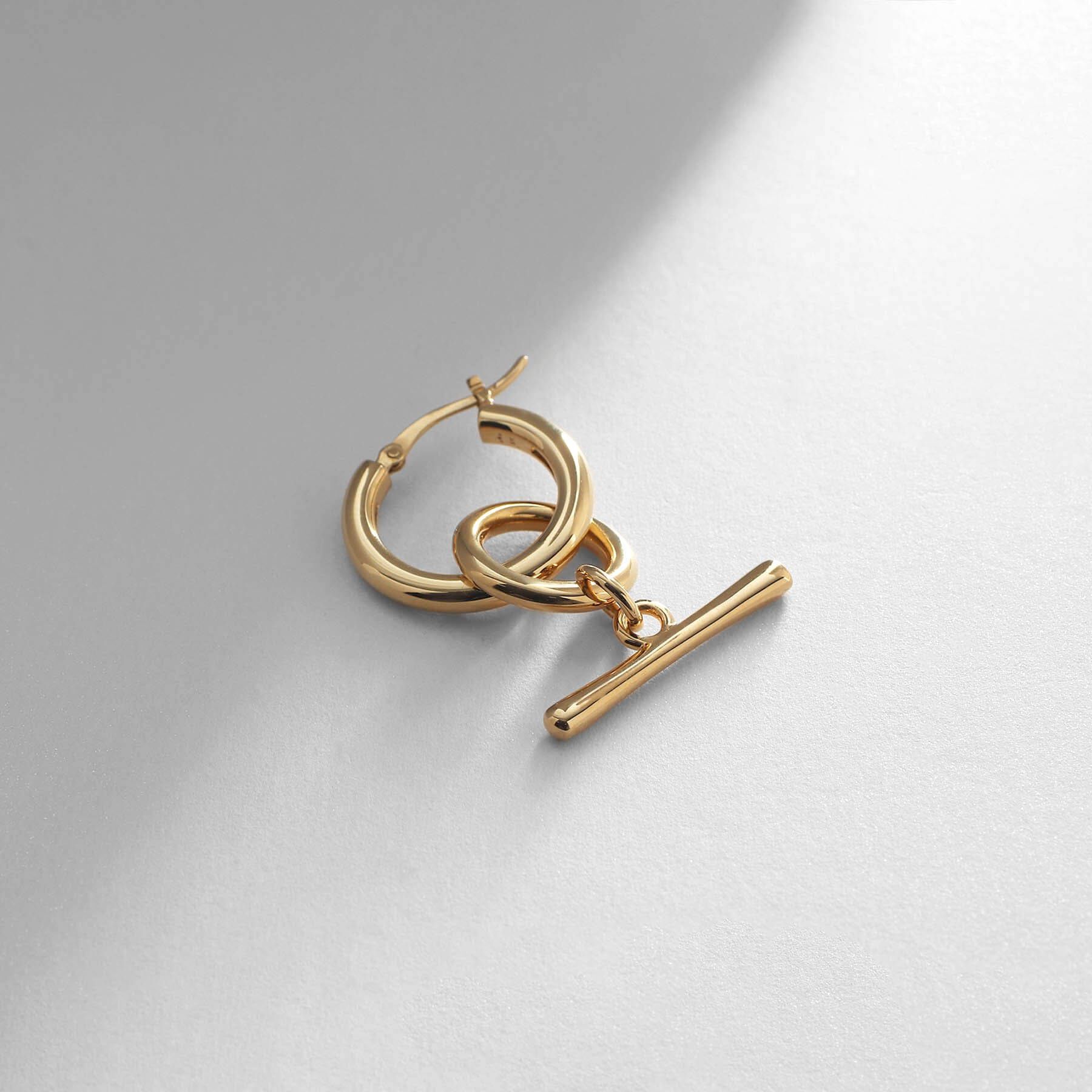 COCOSHNIK ONKITSCH「シルバー フープピアス トグルチャーム GP」|ピアス|