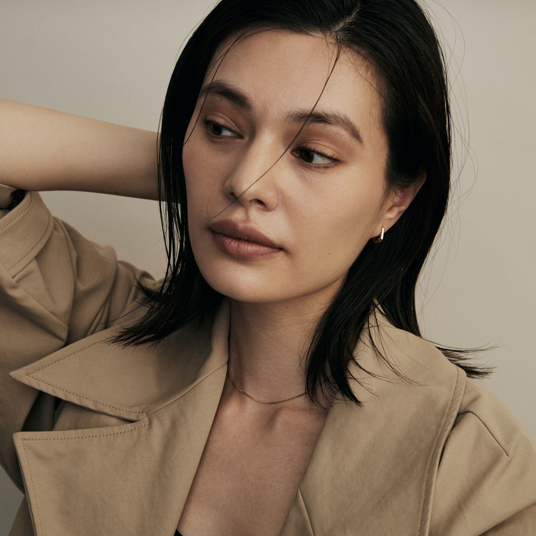 COCOSHNIK「K10ペンタゴンシェイプ 中折れピアス」|ピアス|