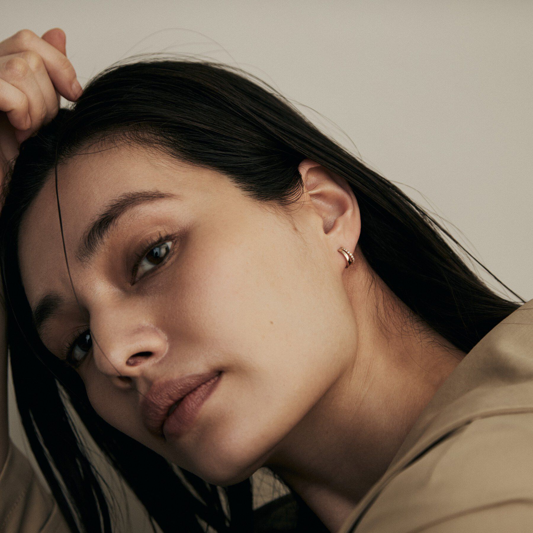 COCOSHNIK「K10ダイヤモンド スプリットフープ スタッドピアス」|ピアス|