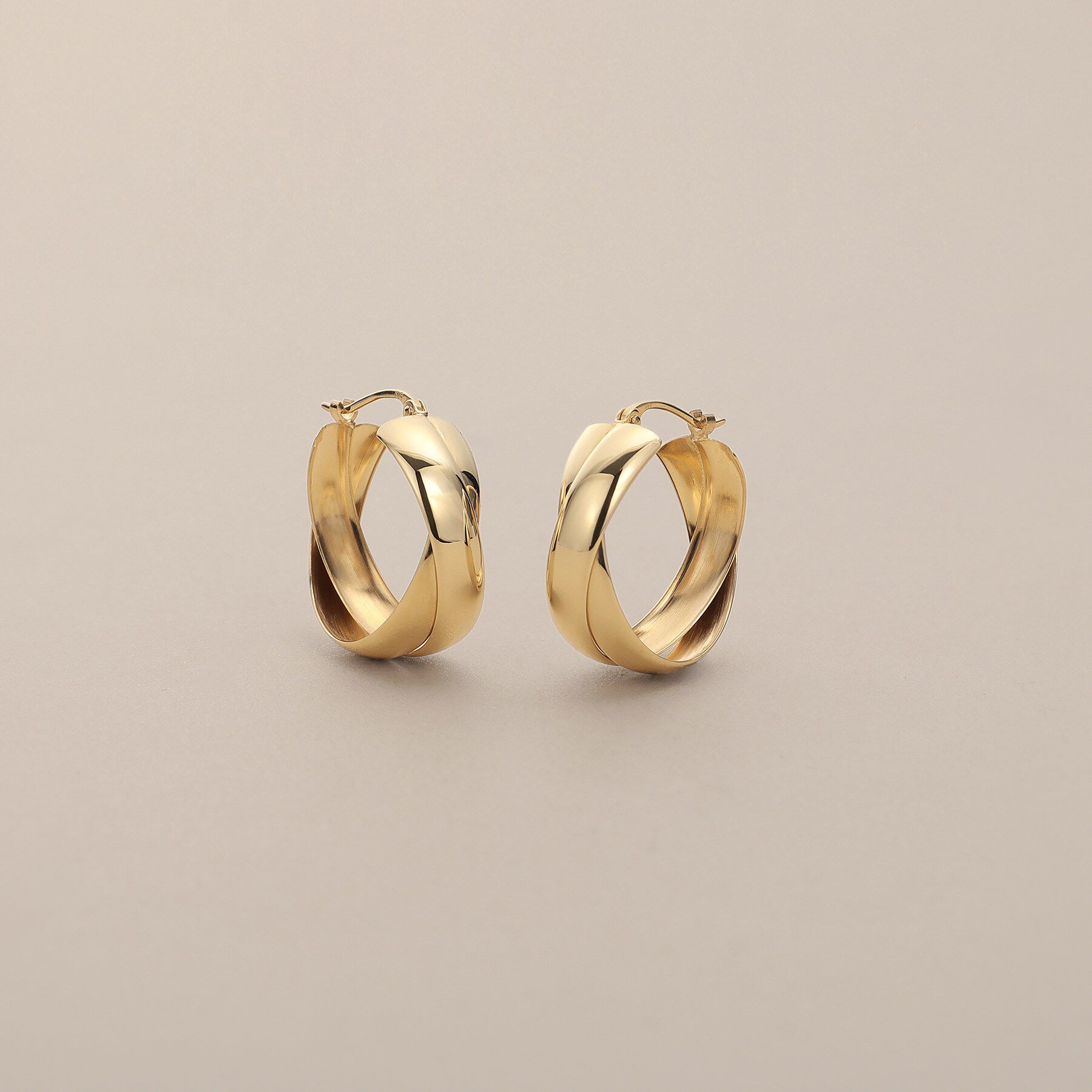 COCOSHNIK「K10甲丸クロス フープピアス」|ピアス|