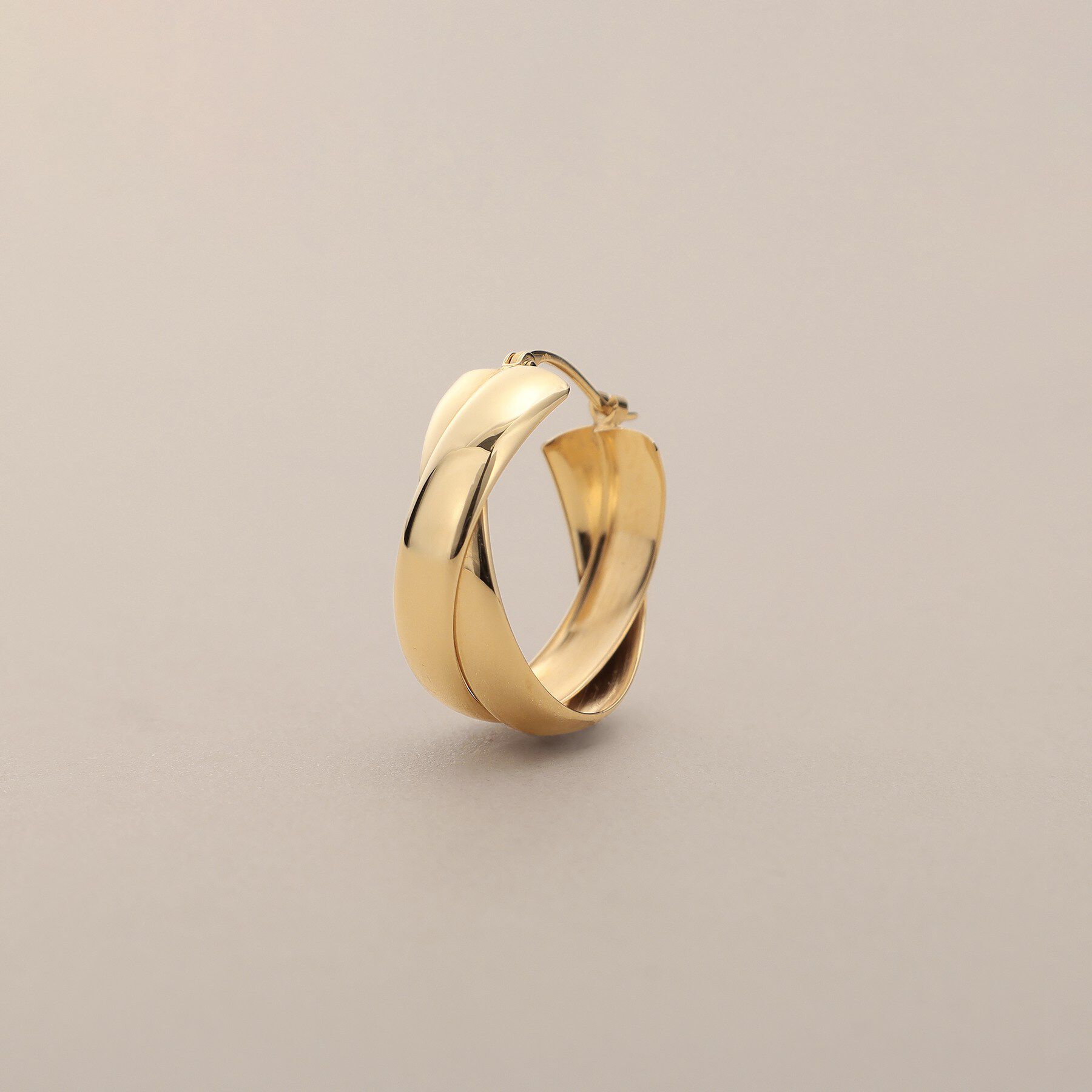 COCOSHNIK「K10甲丸クロス フープピアス」|ピアス|