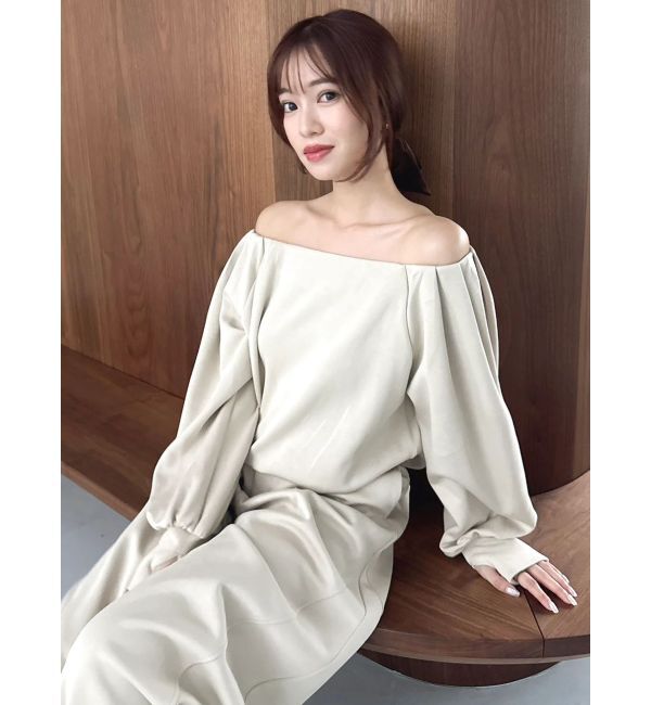 dazzlin「【吉田朱里】タックスリーブオフショルスウェット ※BLACK WEB限定カラー」|スウェット・ジャージ|
