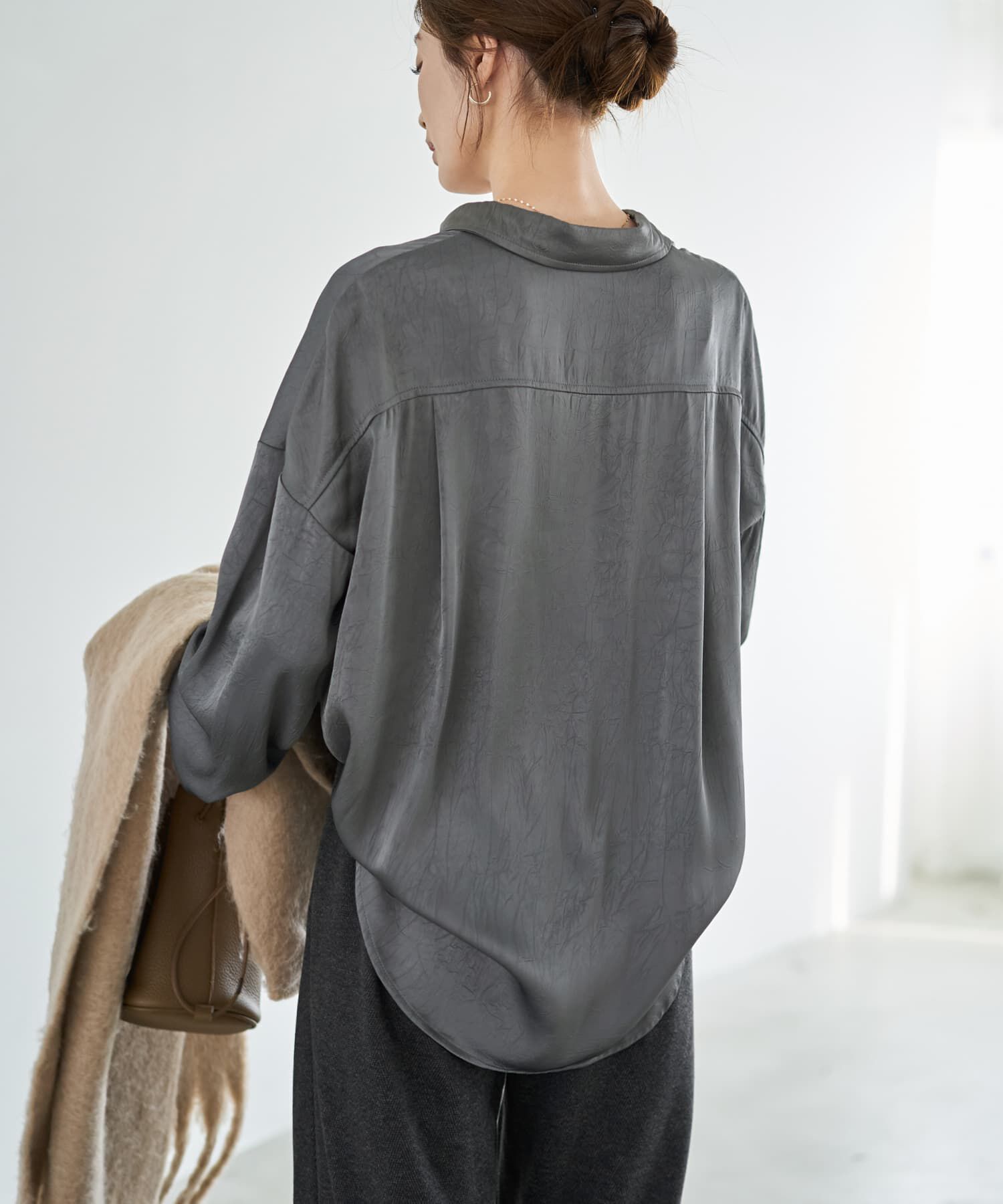 STYLE DELI「【LUXE】シボ入りとろみサテンシャツB」|シャツ・ブラウス|