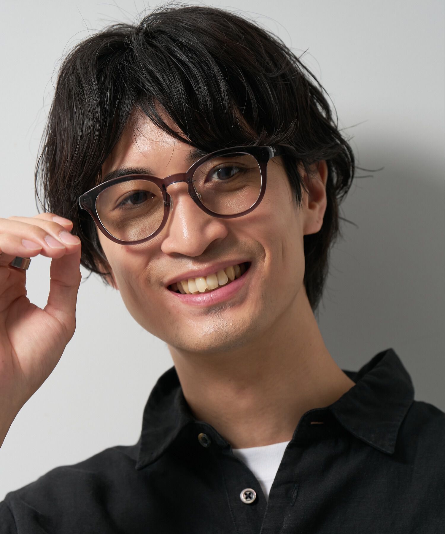  「ボストン型 調光サングラス｜紫外線対策｜レンズの色が変わるサングラス｜Zoff | UNITED ARROWS Wellness」|サングラス|