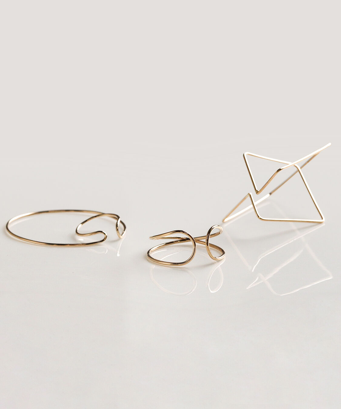  「ゴールド クロス イヤーカフ | K10YG 【片耳用】」|イヤーカフ|