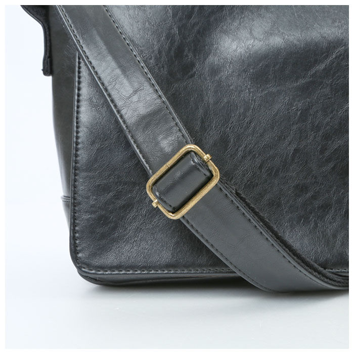 BACKYARD FAMILY「ショルダーバッグ メンズ 小さめ 通販 斜めがけ かっこいい 通勤 通学 サブバッグ かぶせ」|ショルダー・メッセンジャー|