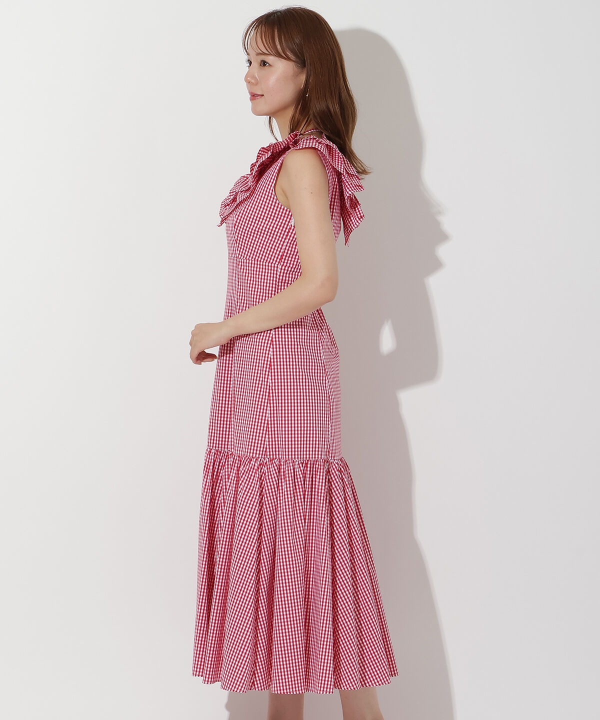アンドクチュール「ギンガムフリルノースリワンピース」|ワンピース|