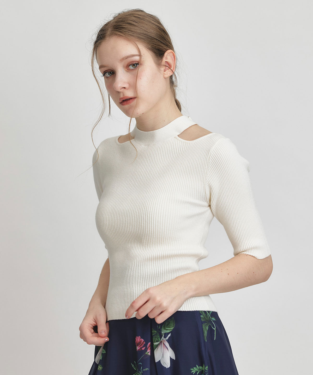 REDYAZEL「カットアウトハーフスリーブニットプルオーバー」|ニット・セーター|