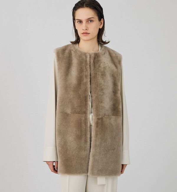 TOMORROWLAND GOODS「DES PRES  ムートンジレ」|ダウンベスト・ベスト|