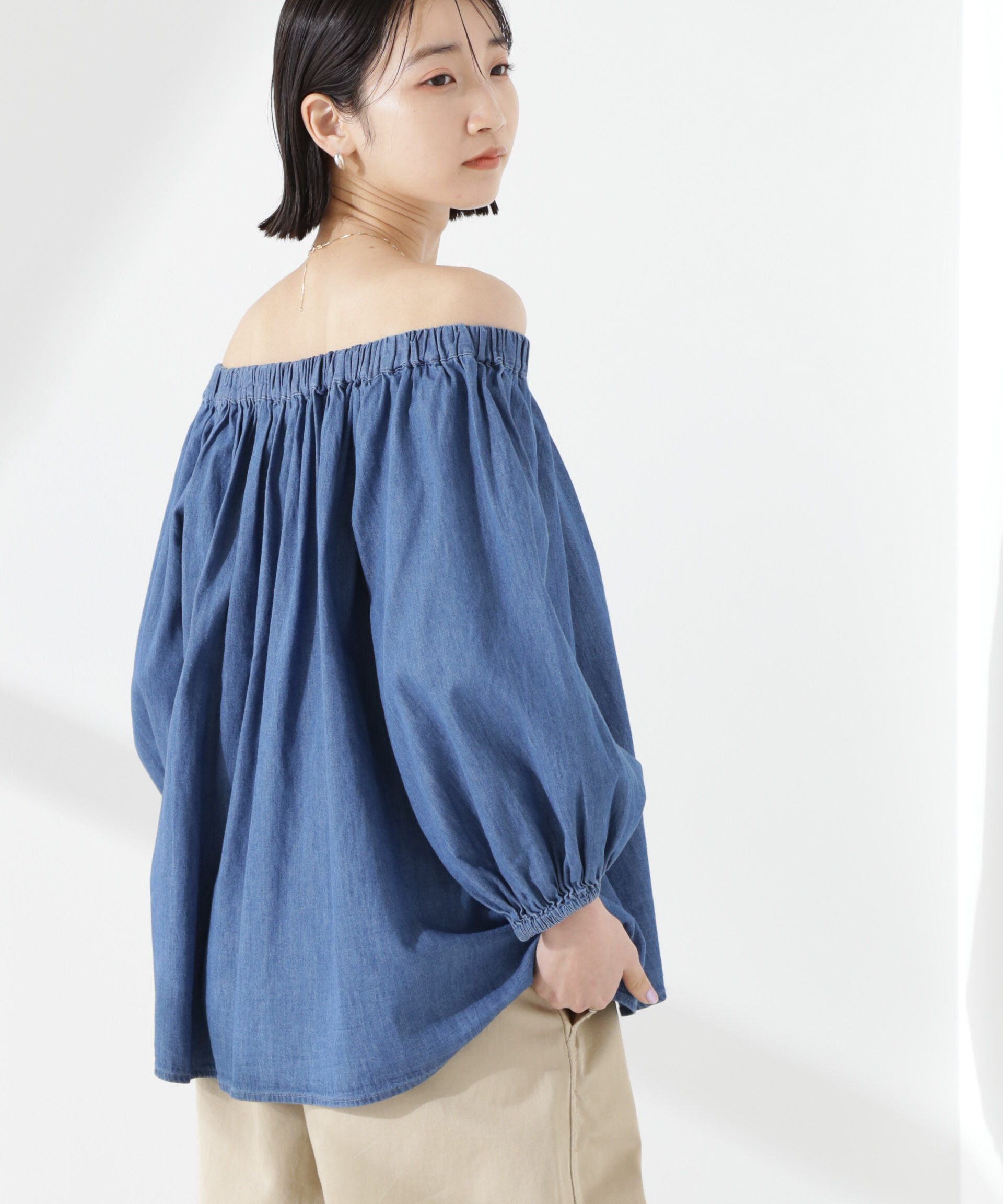 nano･universe「ライトデニムギャザーブラウス(セットアップ可)」|シャツ・ブラウス|