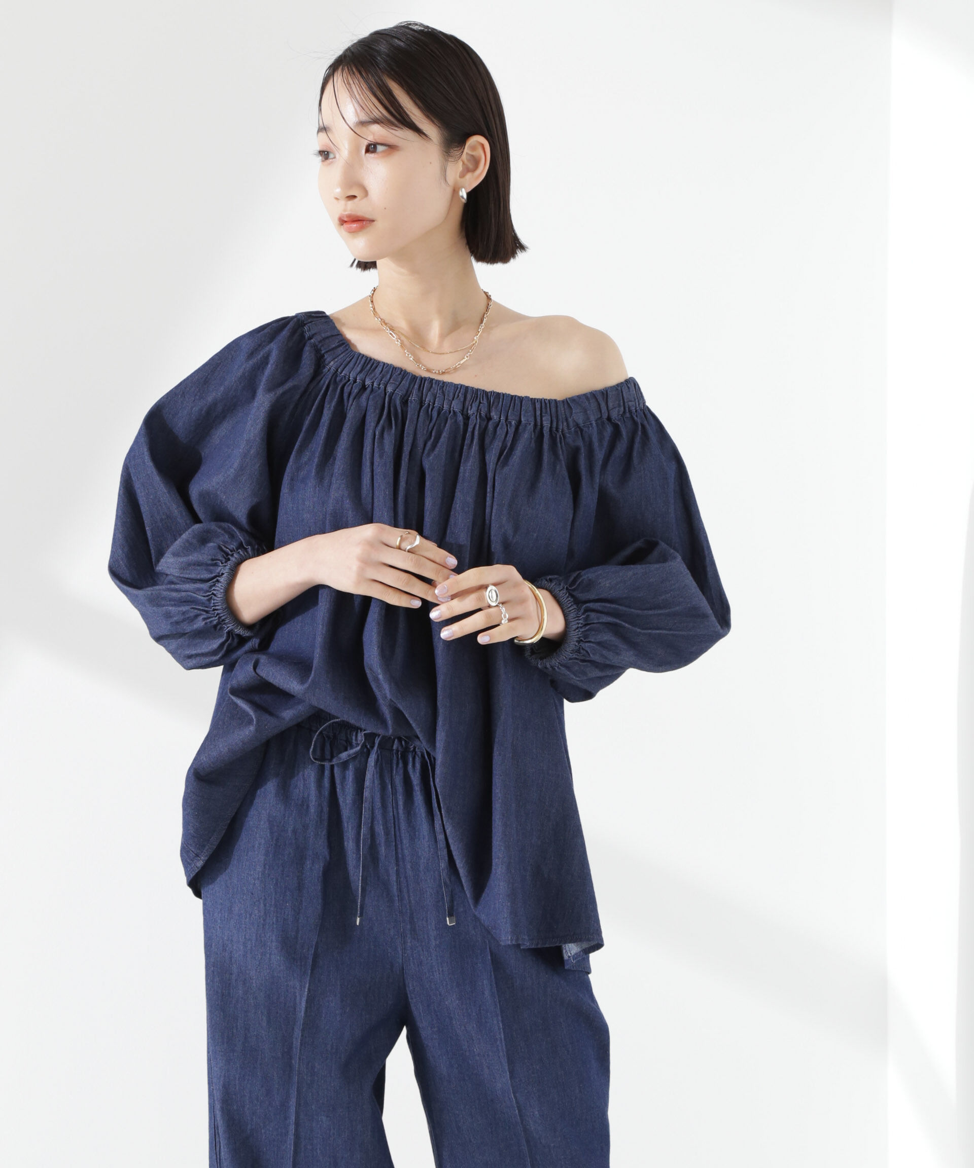 nano･universe「ライトデニムギャザーブラウス(セットアップ可)」|シャツ・ブラウス|