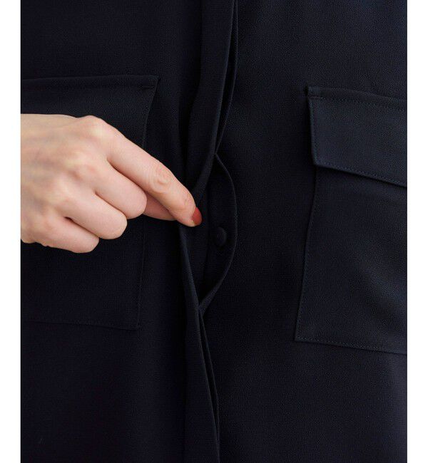 ROPE「【洗える・カセット服】バックサテンフラップブラウス/お仕事・通勤・セットアップ対応【ドラマ着用】」|シャツ・ブラウス|