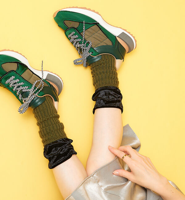 AU BANNISTER「●FAKUI  ベロアフリルソックス」|その他|カーキ