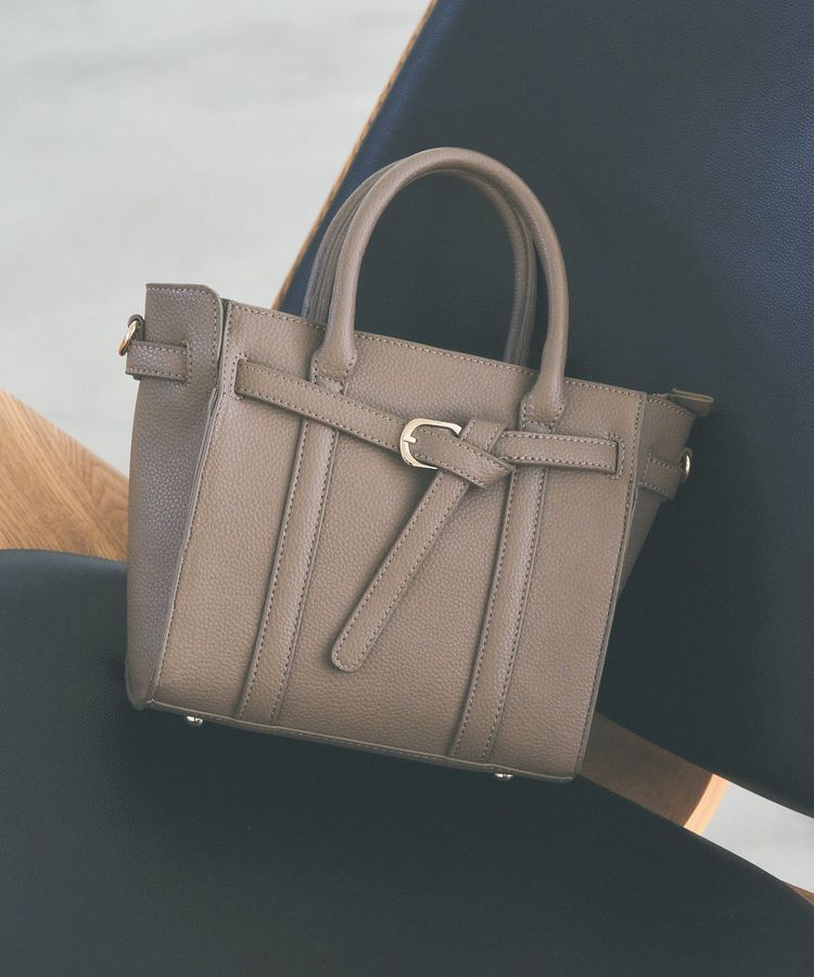 YECCA VECCA「2wayベルトデザインハンドバッグ」|ハンドバッグ|Beige