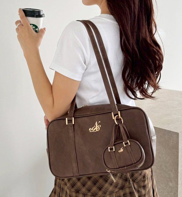  「チャーム付きスクエアボストン」|ショルダー・メッセンジャー|