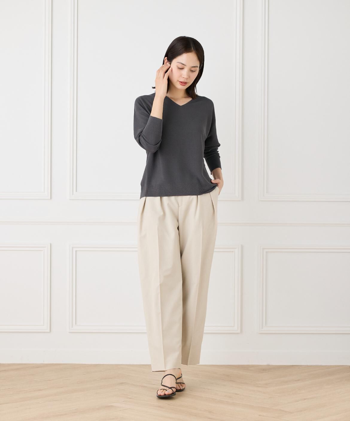 DAY by DAY it&rsquo;s international「ホールガーメントVネックニット《Cuoo》」|ニット・セーター|