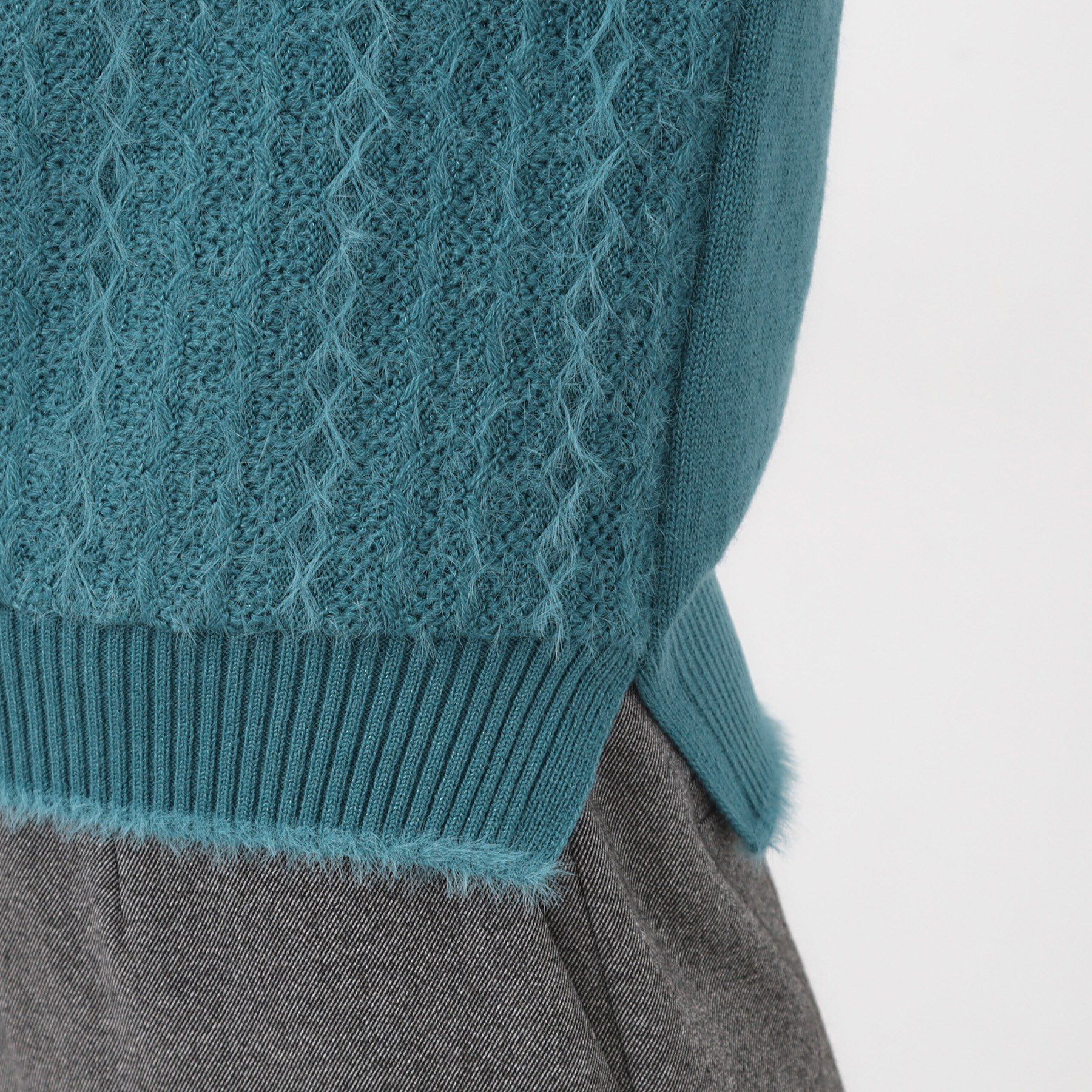 Reflect「【ほんのりラメ感◎】ふわふわフェザーヤーンハイネックニット」|ニット・セーター|