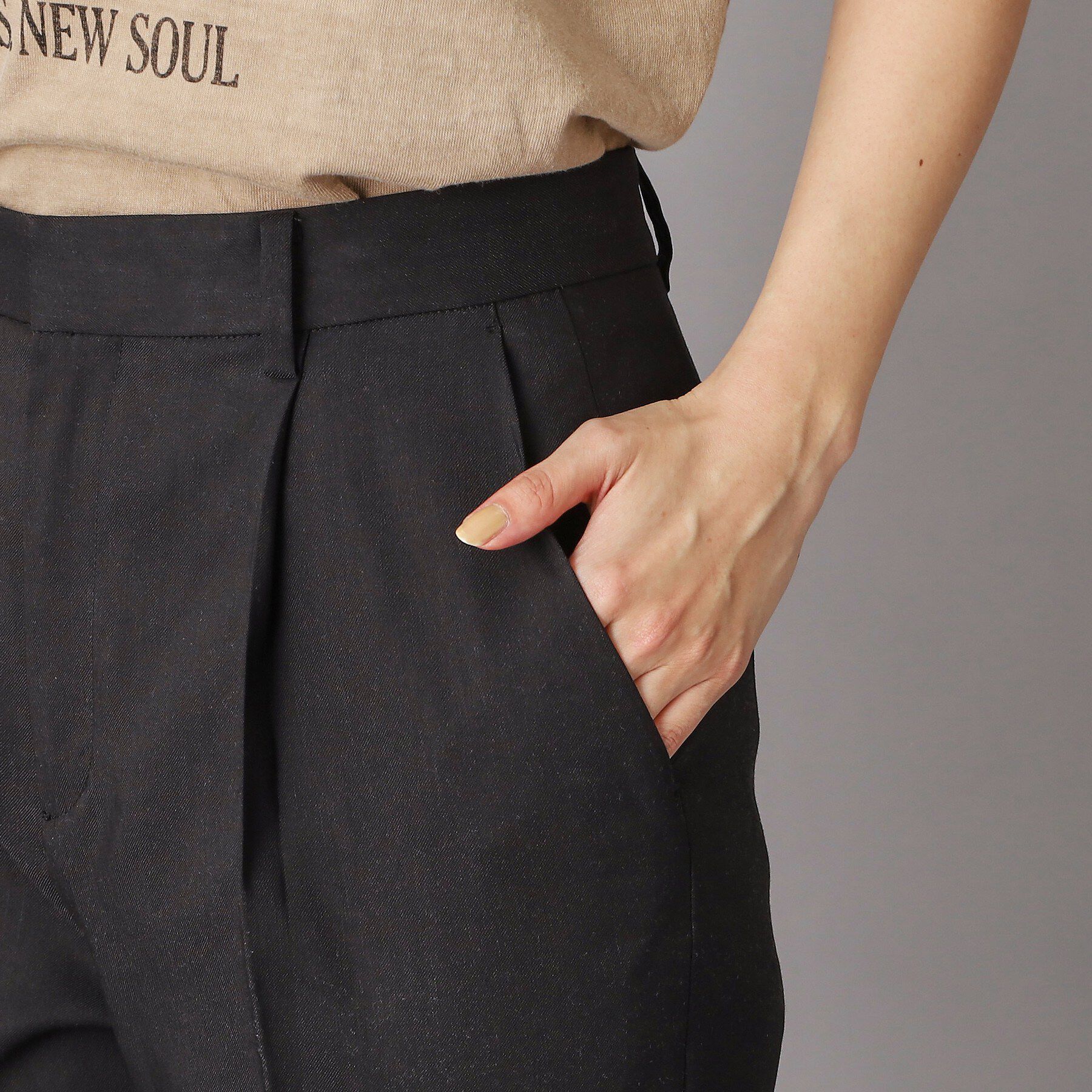 DRESSTERIOR「コットンリネンタックテーパードパンツ」|その他|