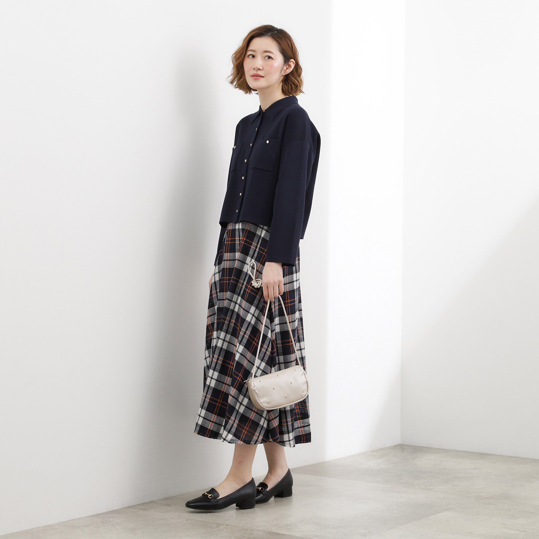 grove「キラスタッズラウンドミニショルダー」|ショルダー・メッセンジャー|