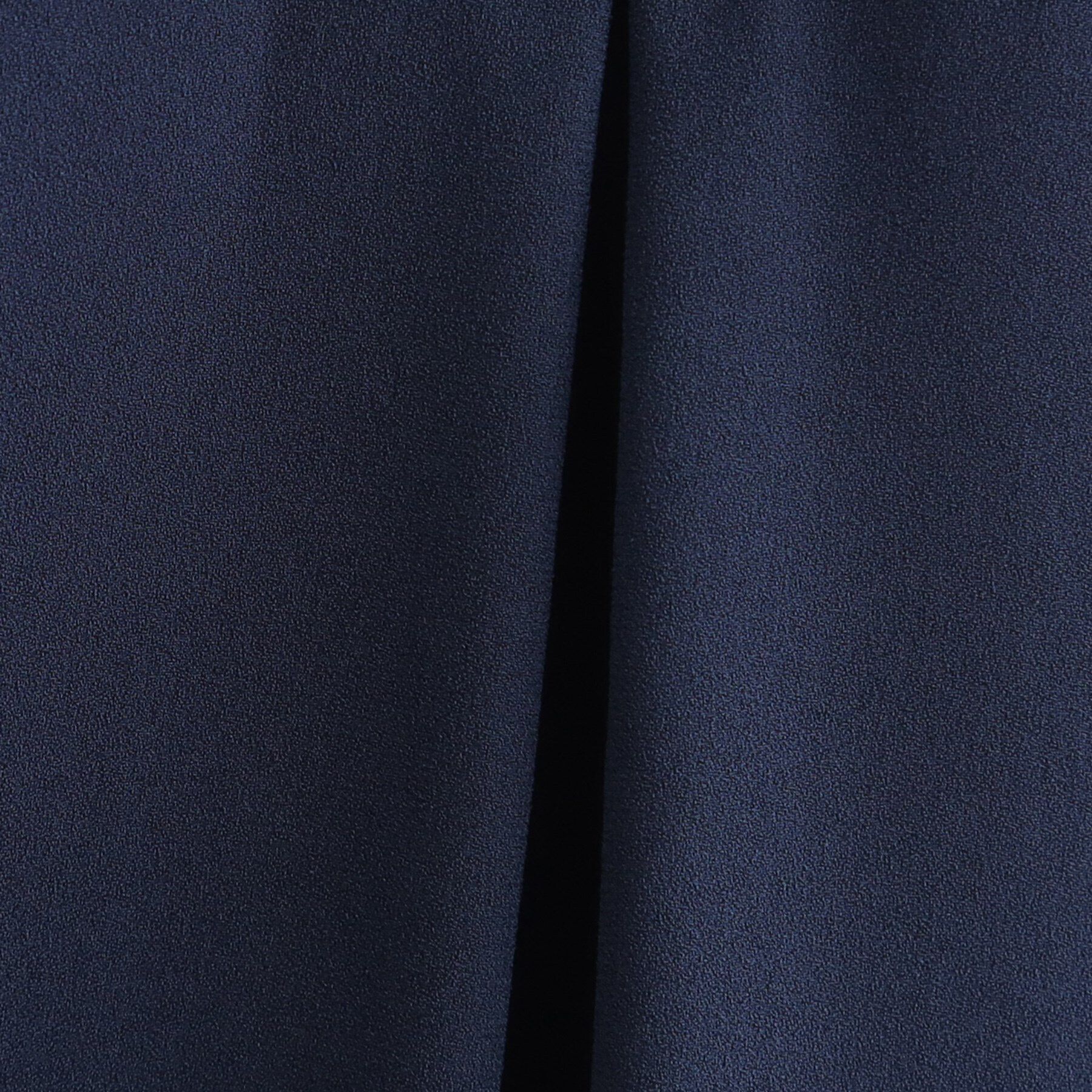 INDIVI「【通勤に最適／Vネック】タックデザインブラウス」|シャツ・ブラウス|