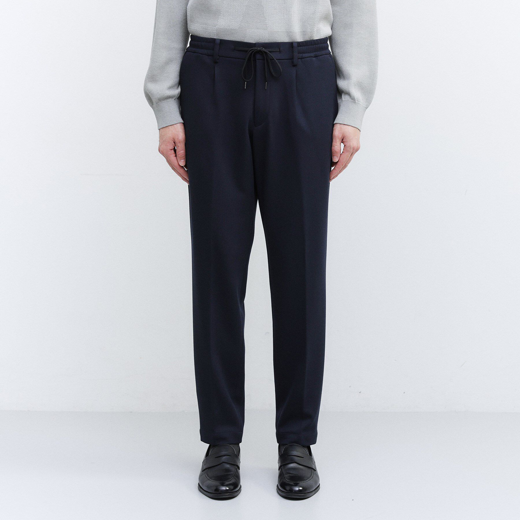 TAKEO KIKUCHI「【JUST ONE LAYER】ダウンファブリック ポンチ スリムタック イージーパンツ」|その他|