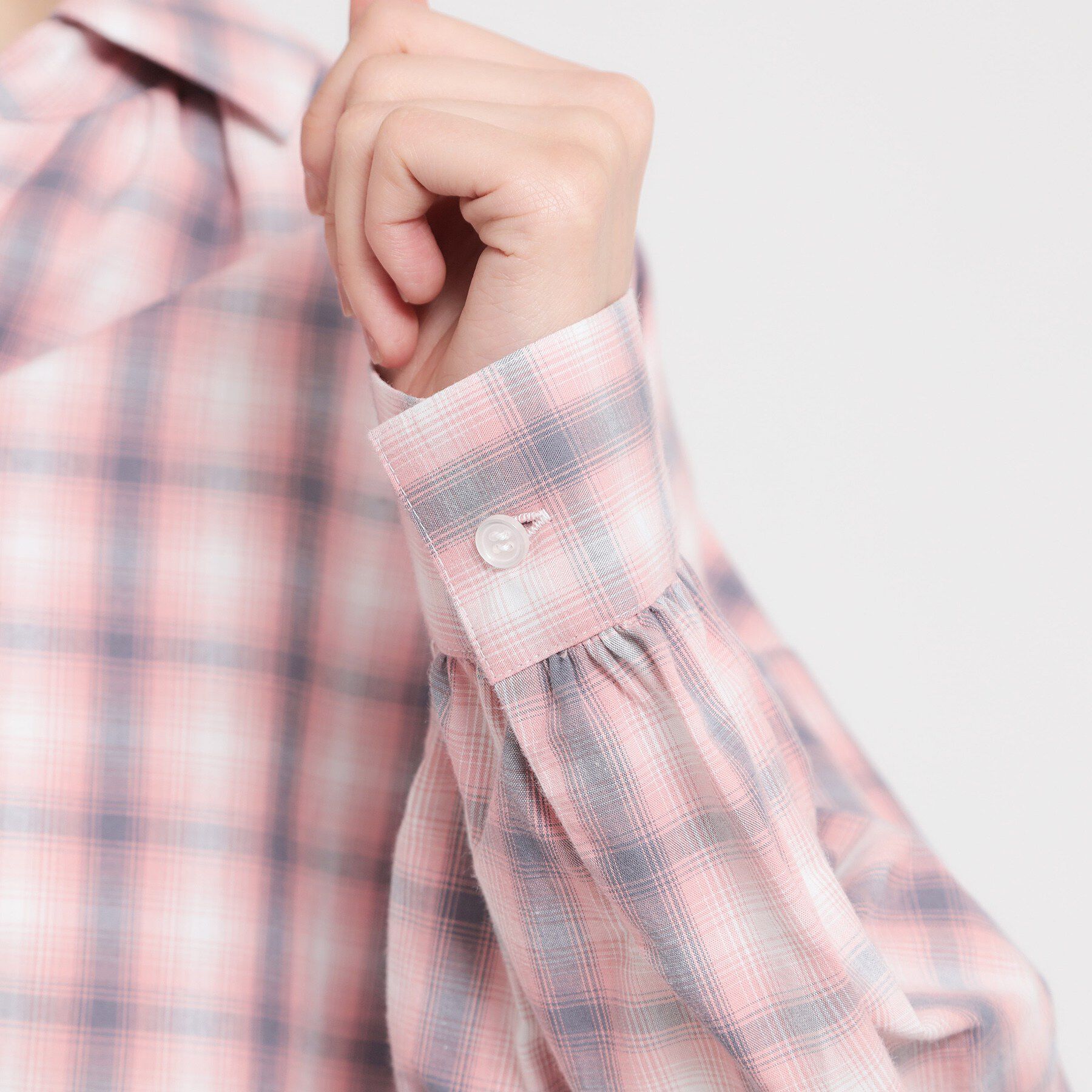 THE SHOP TK「【後ろ姿もサマになる】バックシャーリングシャツ」|シャツ・ブラウス|