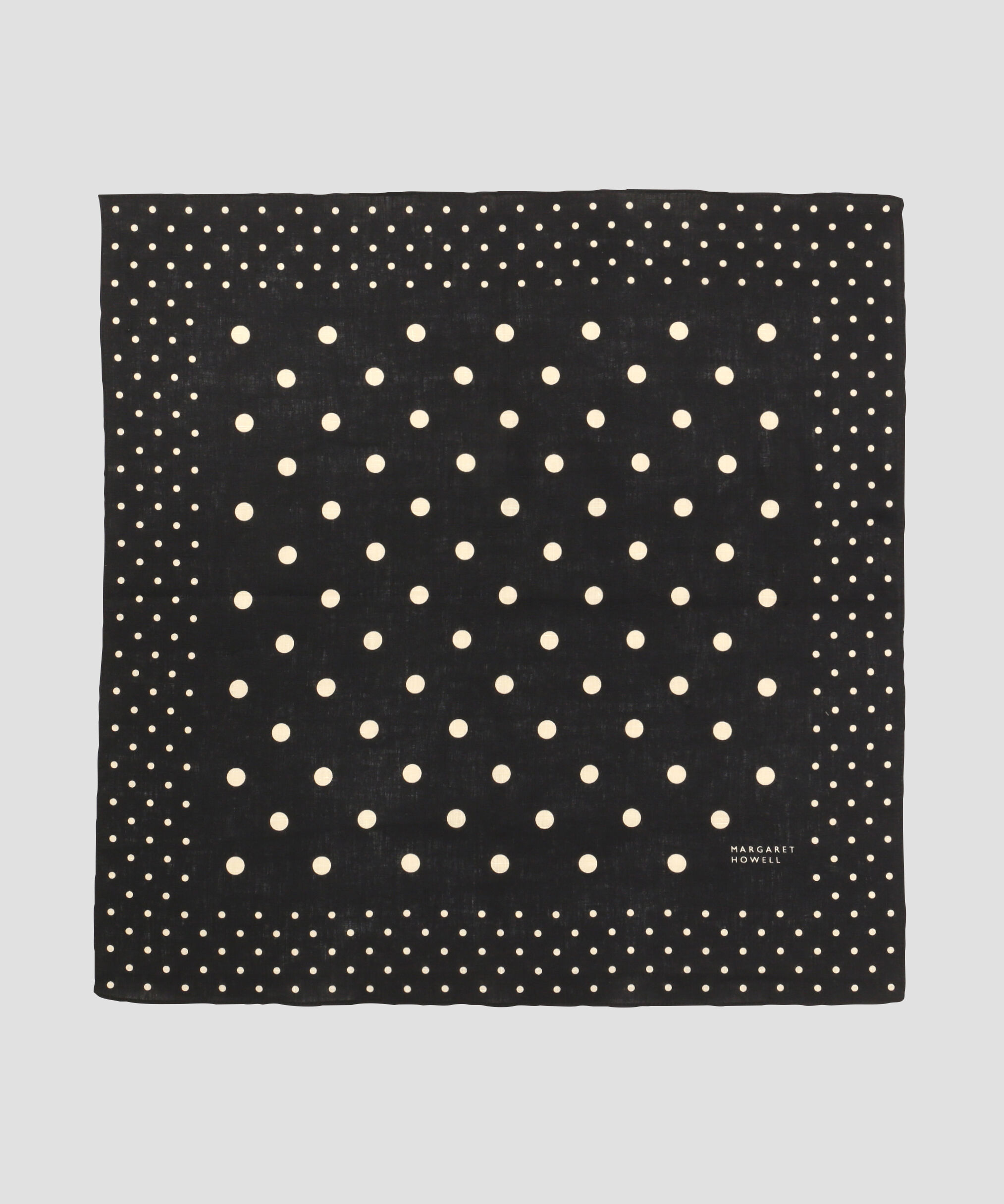 MARGARET HOWELL HOUSEHOLDGOODS「SPOT HANKY」|ハンカチ|BLACK